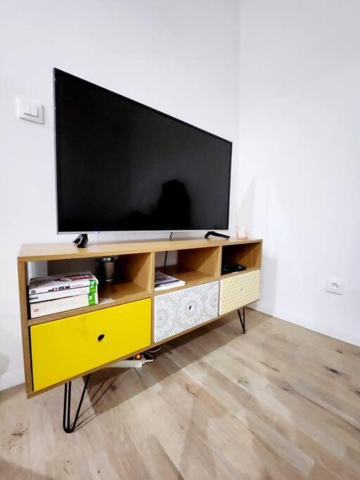 En El 10 Appartement Paris